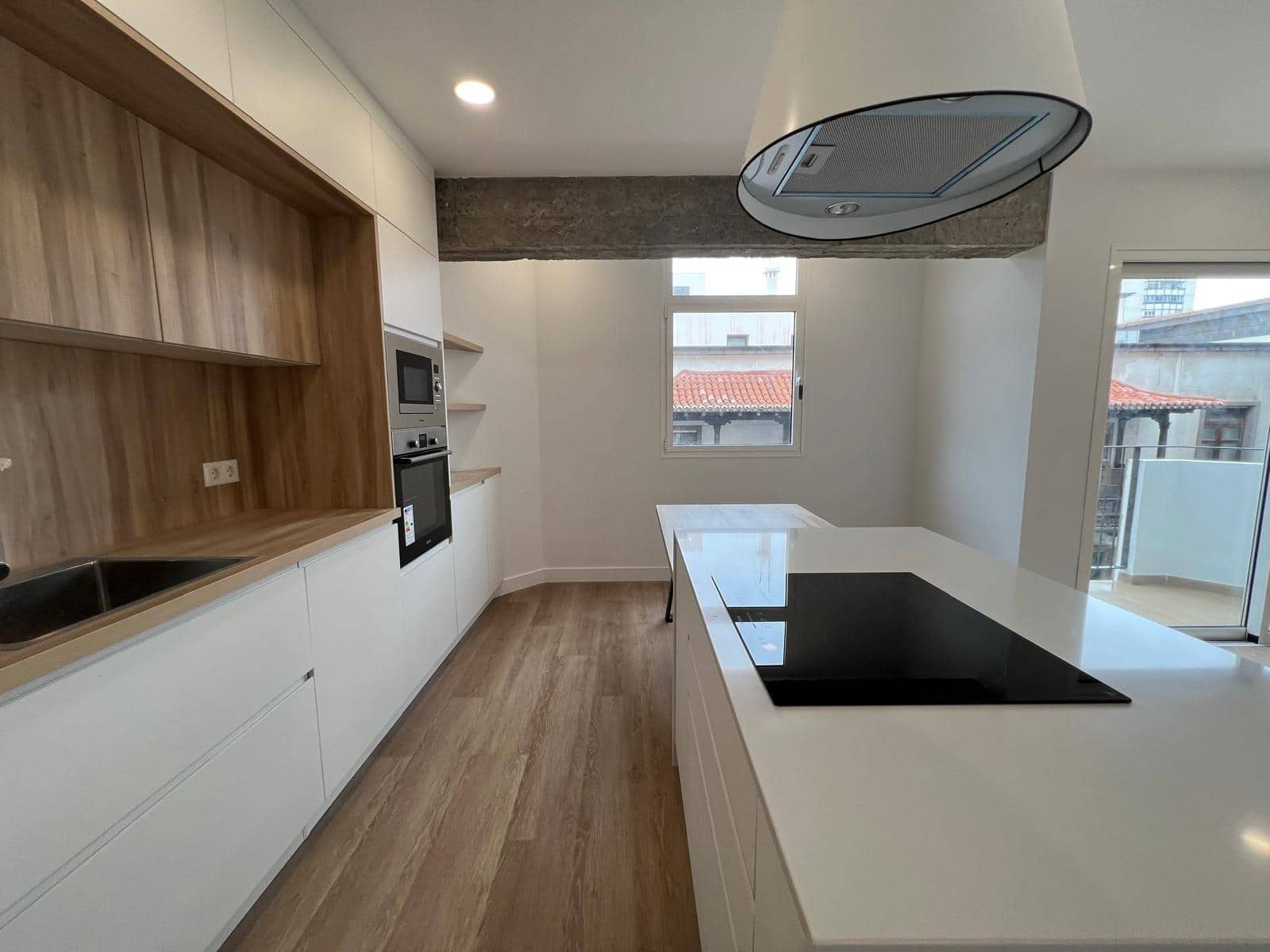 Apartamento de 2 habitaciones en Las Palmas de Gran Canaria en alquiler - 1.200 € (Ref: 9312752)