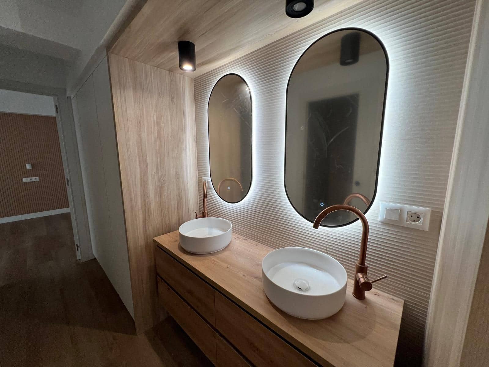 Apartamento de 2 habitaciones en Las Palmas de Gran Canaria en alquiler - 1.200 € (Ref: 9312752)