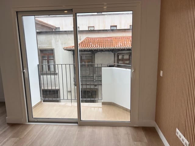 Apartamento de 2 habitaciones en Las Palmas de Gran Canaria en alquiler - 1.200 € (Ref: 9312752)