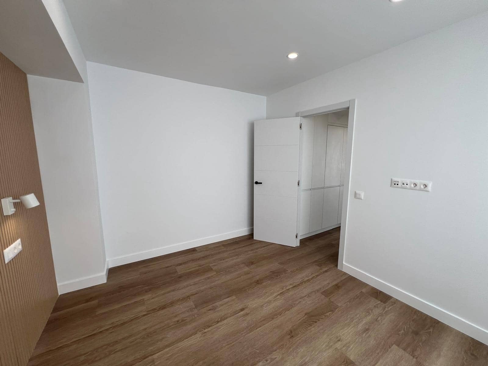 Ático de 1 habitación en Las Palmas de Gran Canaria en alquiler - 1.200 € (Ref: 9312753)