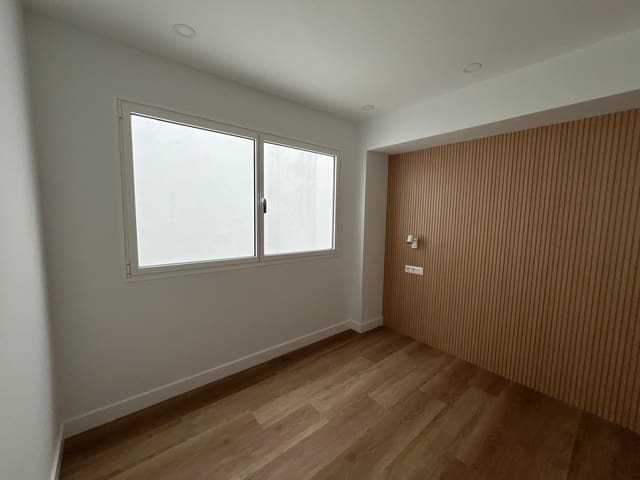 Ático de 1 habitación en Las Palmas de Gran Canaria en alquiler - 1.200 € (Ref: 9312753)