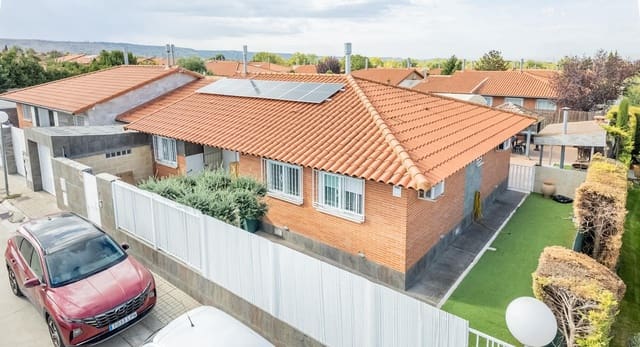 3 bedroom Villa for sale in Chiloeches - € 465,000 (Ref: 9321785)