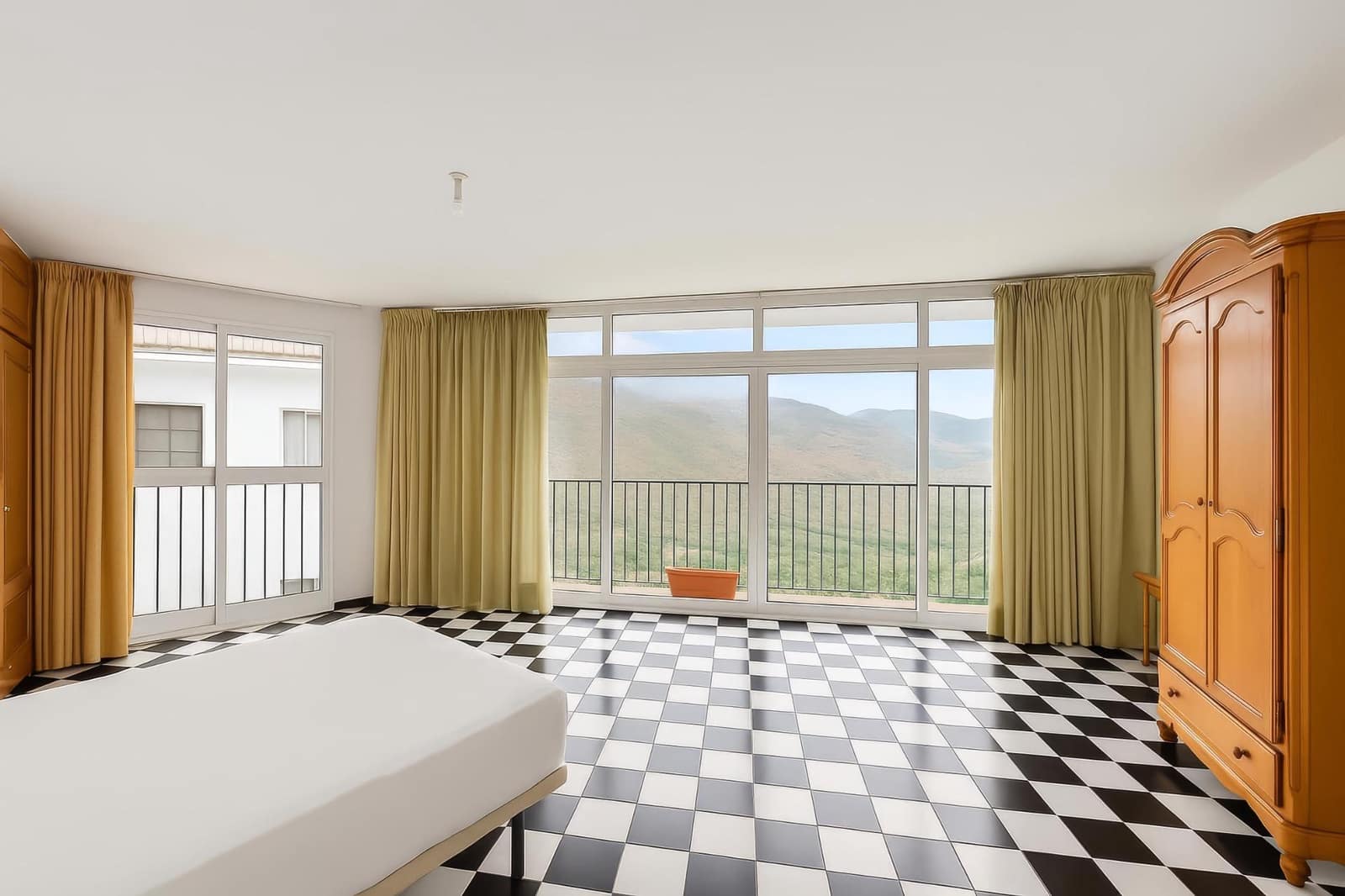 2 soveværelse Byhus til salg i Istan - € 149.000 (Ref: 9330842)