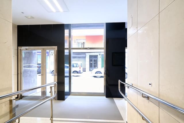 3 bedroom Apartment for sale in Salamanca city - € 390,000 (Ref: 9335200)