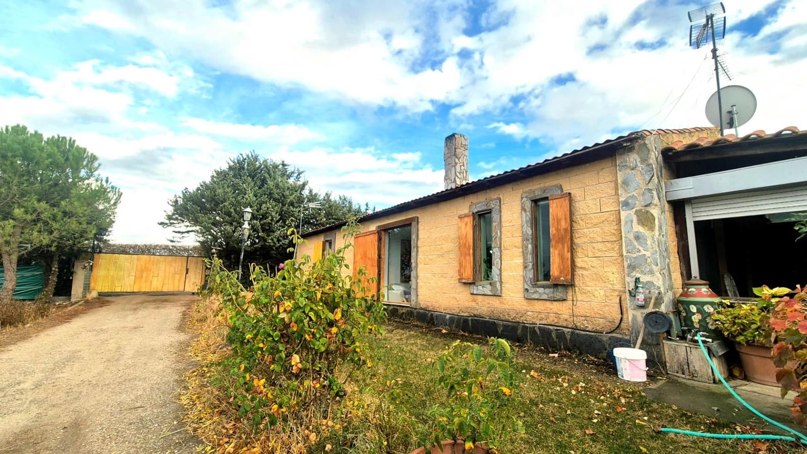 Finca/Casa Rural de 1 habitación en Aldeaseca de Armuña en venta - 260.000 € (Ref: 9338470)