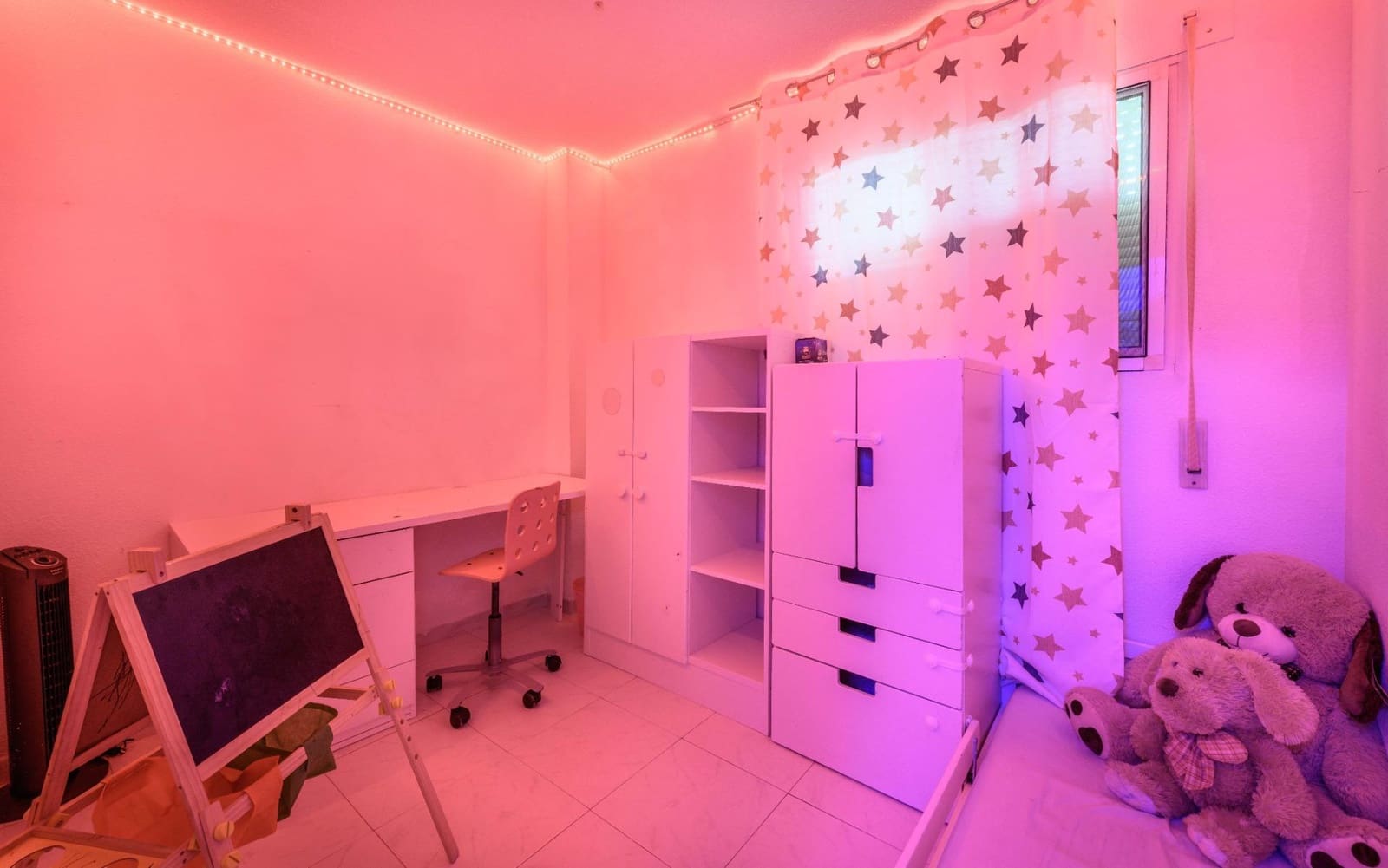 6 soverom Rekkehus til salgs i Sacedon - € 250 000 (Ref: 9347154)