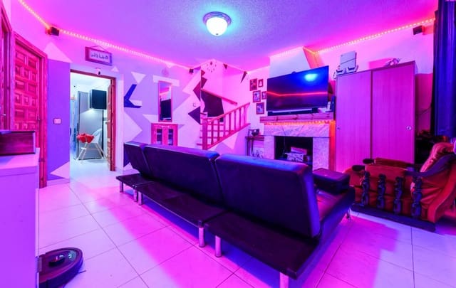 6 bedroom Terraced Villa for sale in Sacedón - € 255,000 (Ref: 9347154)