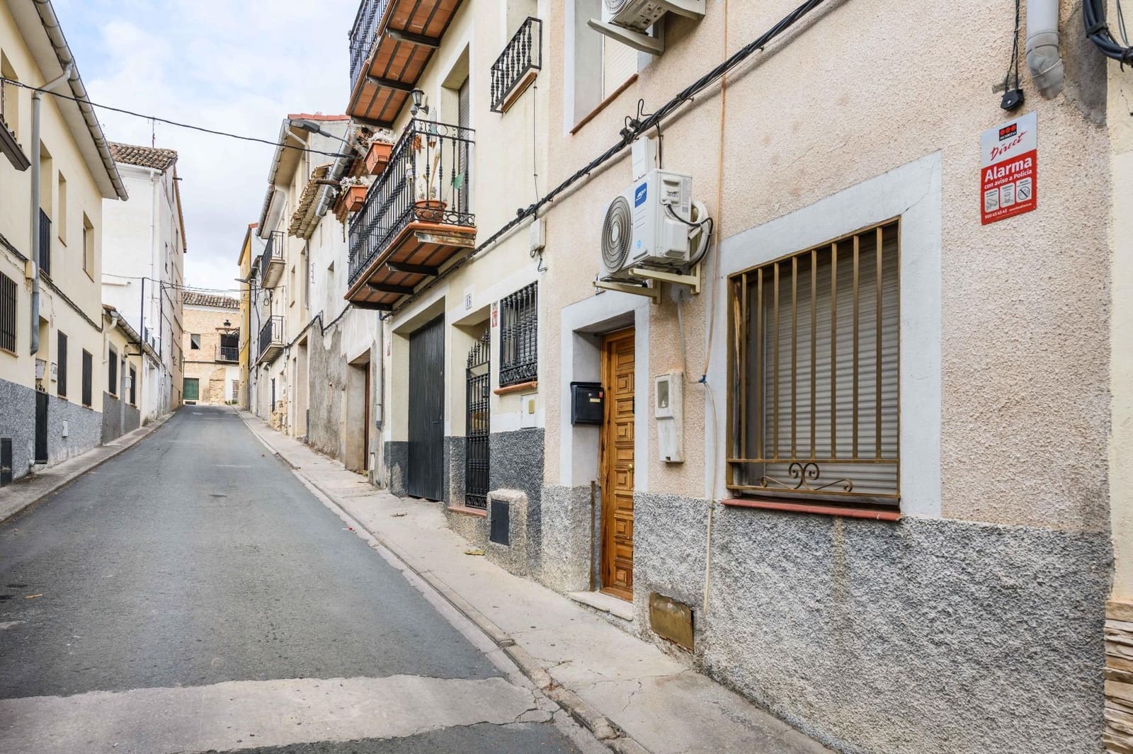 6 soverom Rekkehus til salgs i Sacedon - € 250 000 (Ref: 9347154)