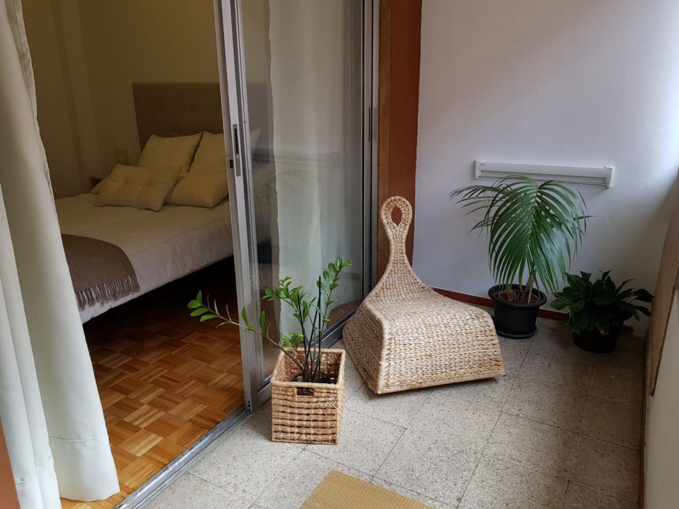 Piso de 1 habitación en Las Palmas de Gran Canaria en alquiler - 850 € (Ref: 9353503)