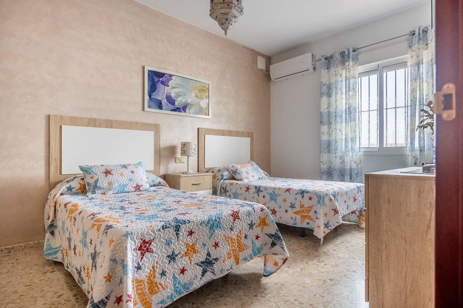 4 Zimmer Reihenhaus zu verkaufen in Castilblanco de los Arroyos mit Garage - 279.000 € (Ref: 9359436)