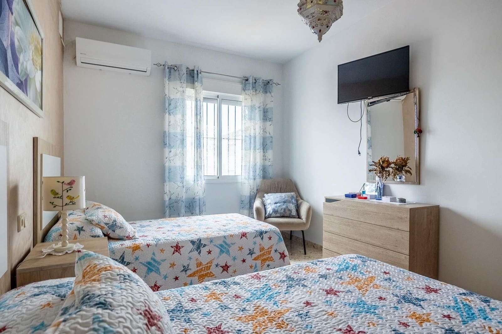 4 soveværelse Rækkehus til salg i Castilblanco de los Arroyos med garage - € 269.000 (Ref: 9359436)