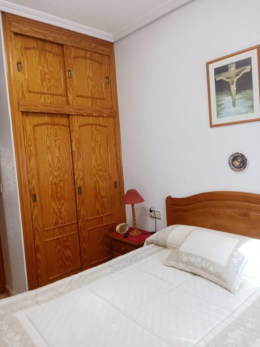 2 bedroom Flat for sale in Los Alcazares - € 125,000 (Ref: 9367385)