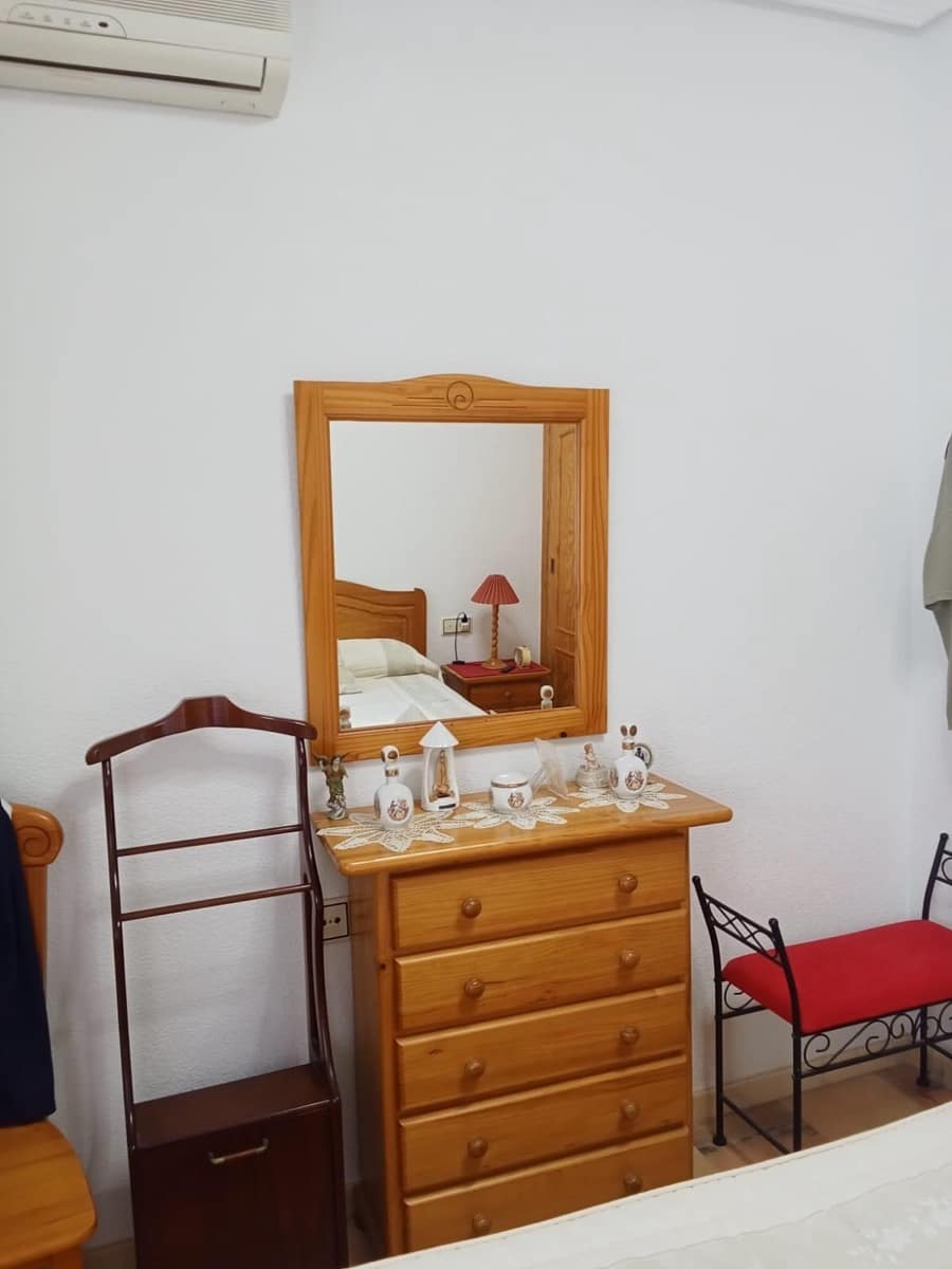 2 bedroom Flat for sale in Los Alcazares - € 125,000 (Ref: 9367385)