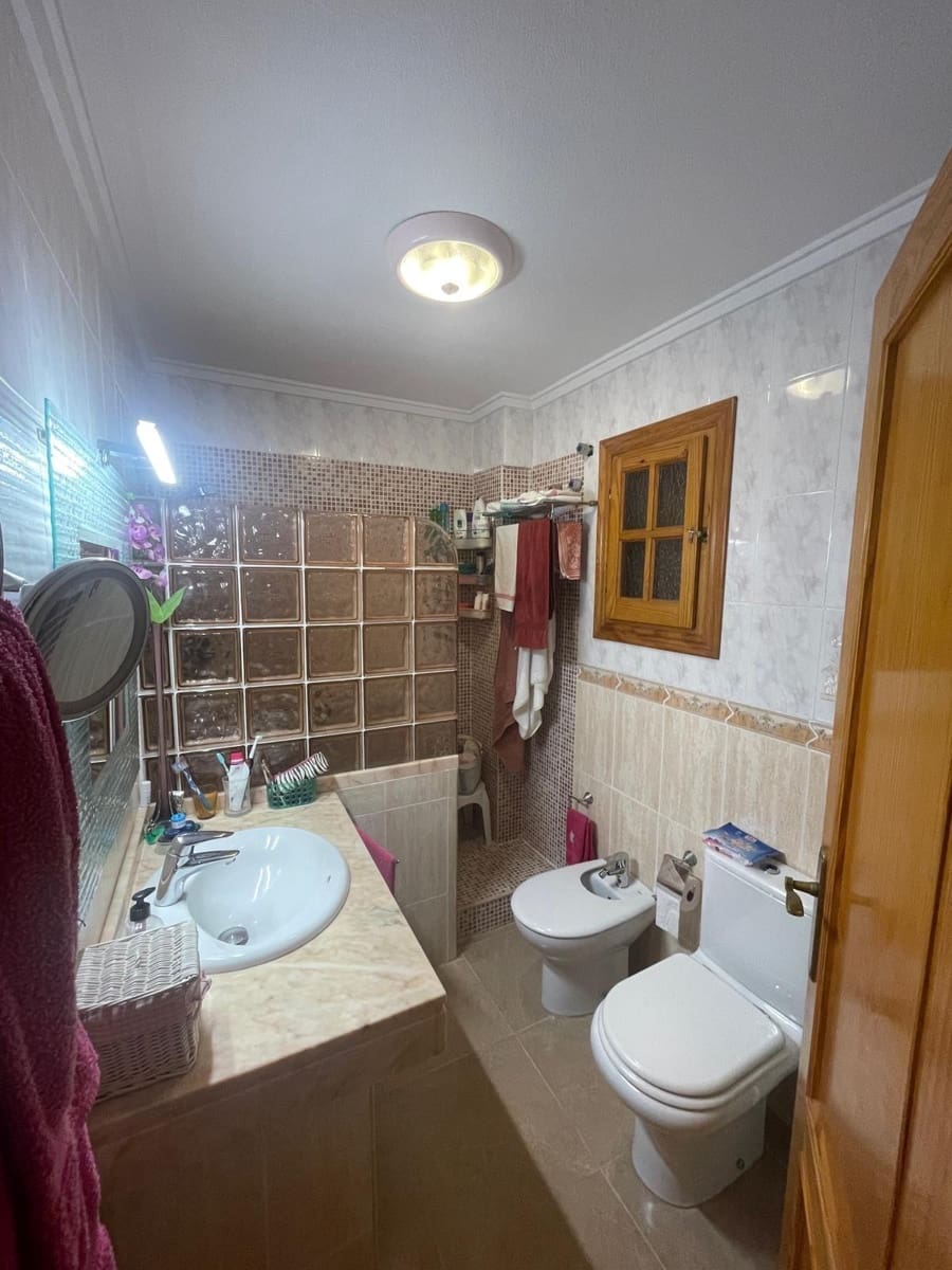 Apartamento de 4 habitaciones en Torrevieja en venta - 320.000 € (Ref: 9375238)