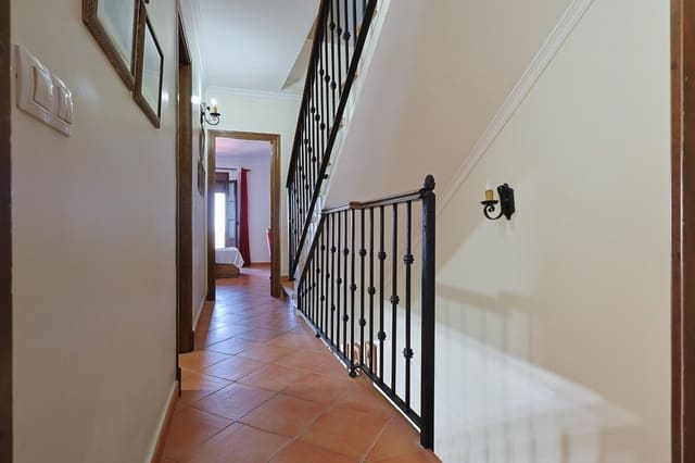 4 sovrum Radhus till salu i Algar - 243 600 € (Ref: 9391973)