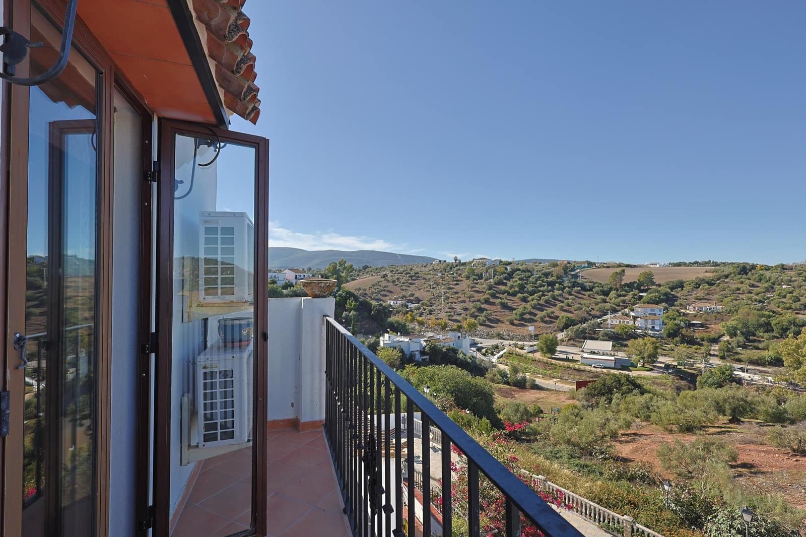 4 sovrum Radhus till salu i Algar - 243 600 € (Ref: 9391973)