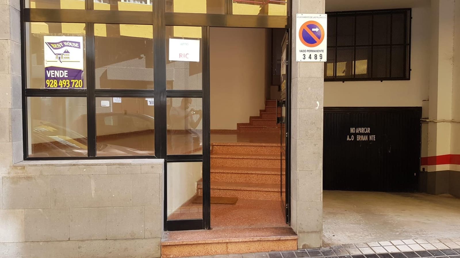 Kommersiell till salu i Las Palmas de Gran Canaria - 180 000 € (Ref: 9391976)