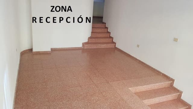 Local Commercial à vendre à Alcaravaneras, Las Palmas de Gran Canaria - 180 000 € (Ref: 9391976)