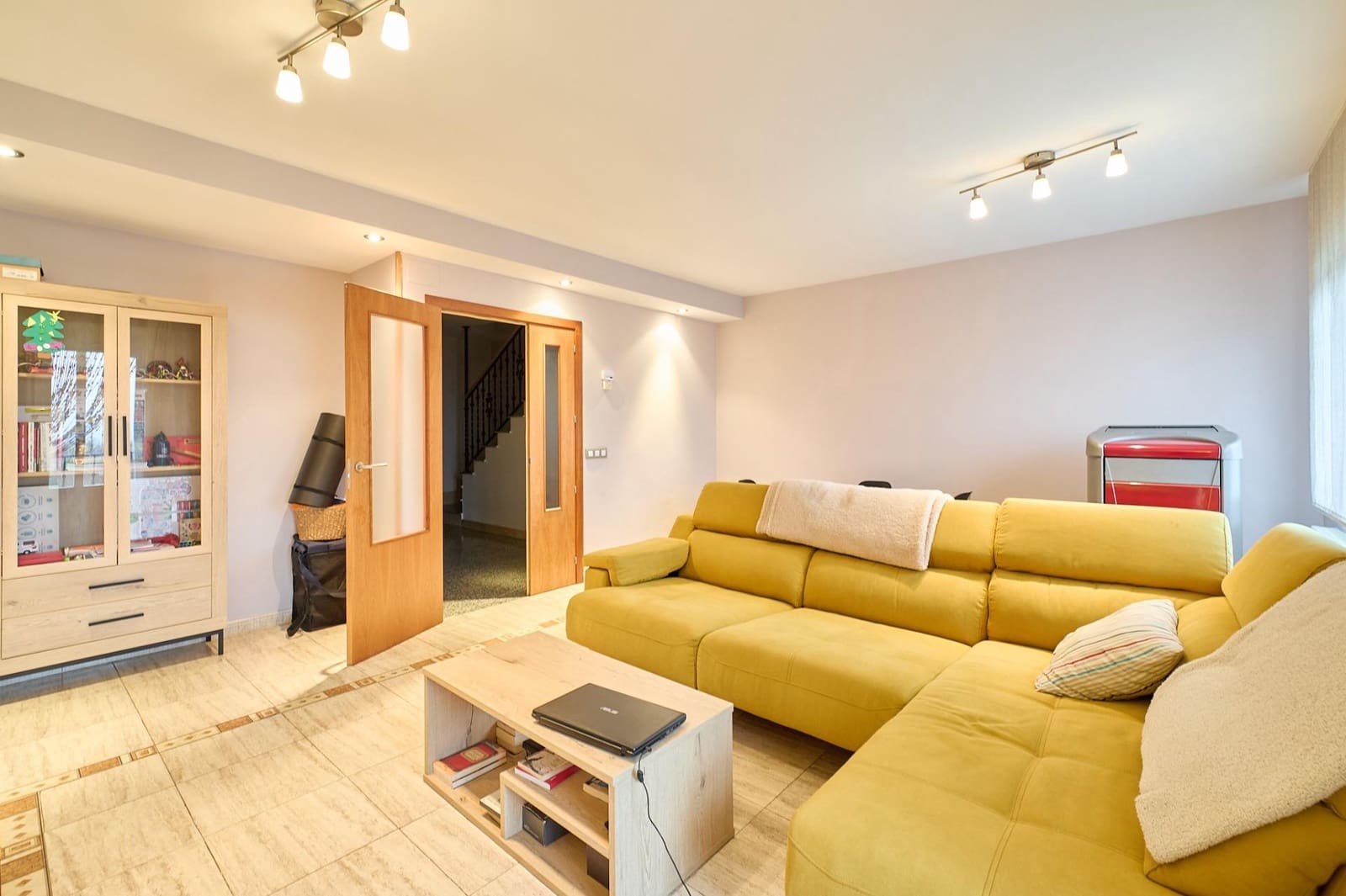 3 soveværelse Rækkehus til salg i Cantagallo med swimmingpool garage - € 228.845 (Ref: 9396226)