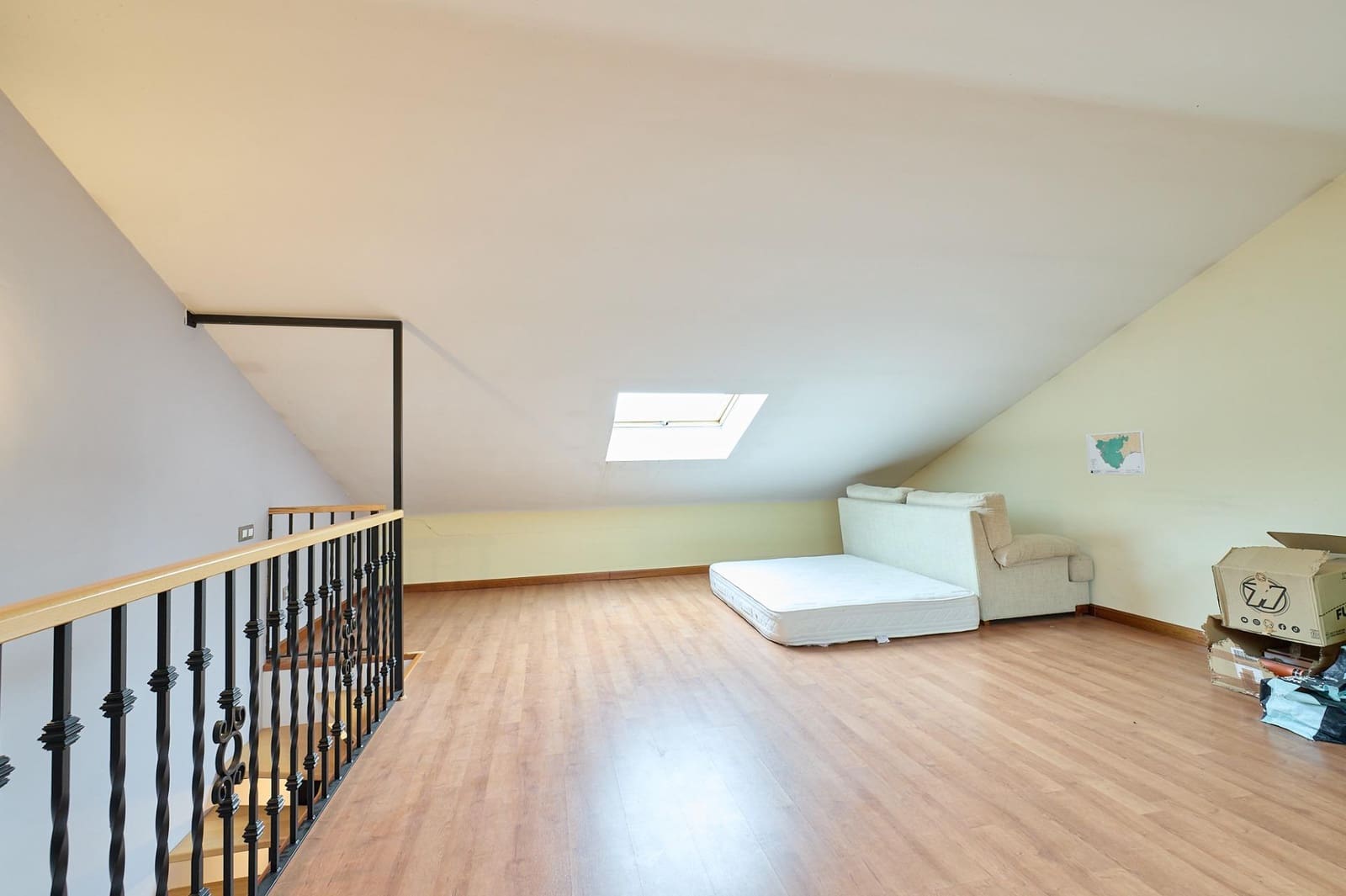 3 soveværelse Rækkehus til salg i Cantagallo med swimmingpool garage - € 228.845 (Ref: 9396226)
