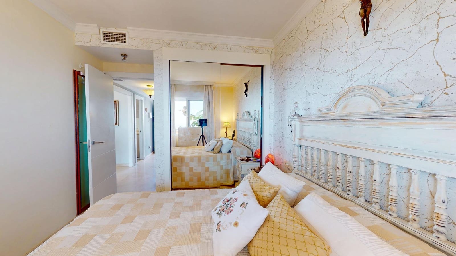 3 bedroom Penthouse for sale in Benalmadena with pool garage - € 425,000 (Ref: 9396227)