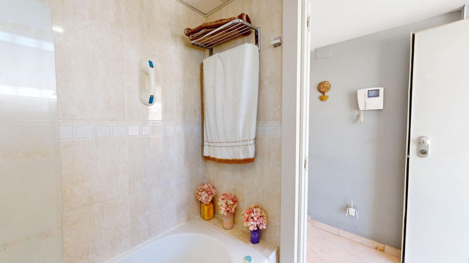 3 bedroom Penthouse for sale in Benalmadena with pool garage - € 425,000 (Ref: 9396227)