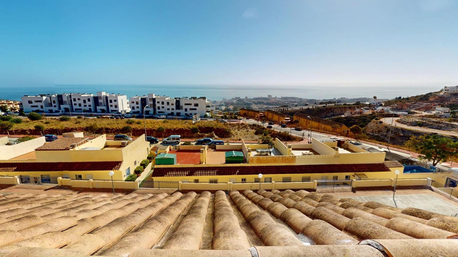 3 bedroom Penthouse for sale in Benalmadena with pool garage - € 425,000 (Ref: 9396227)