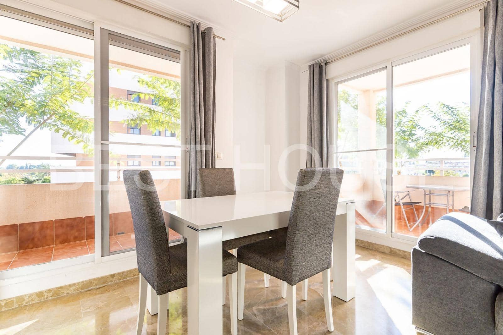 4 sovrum Lägenhet till salu i El Puntal med pool - 315 000 € (Ref: 9398671)