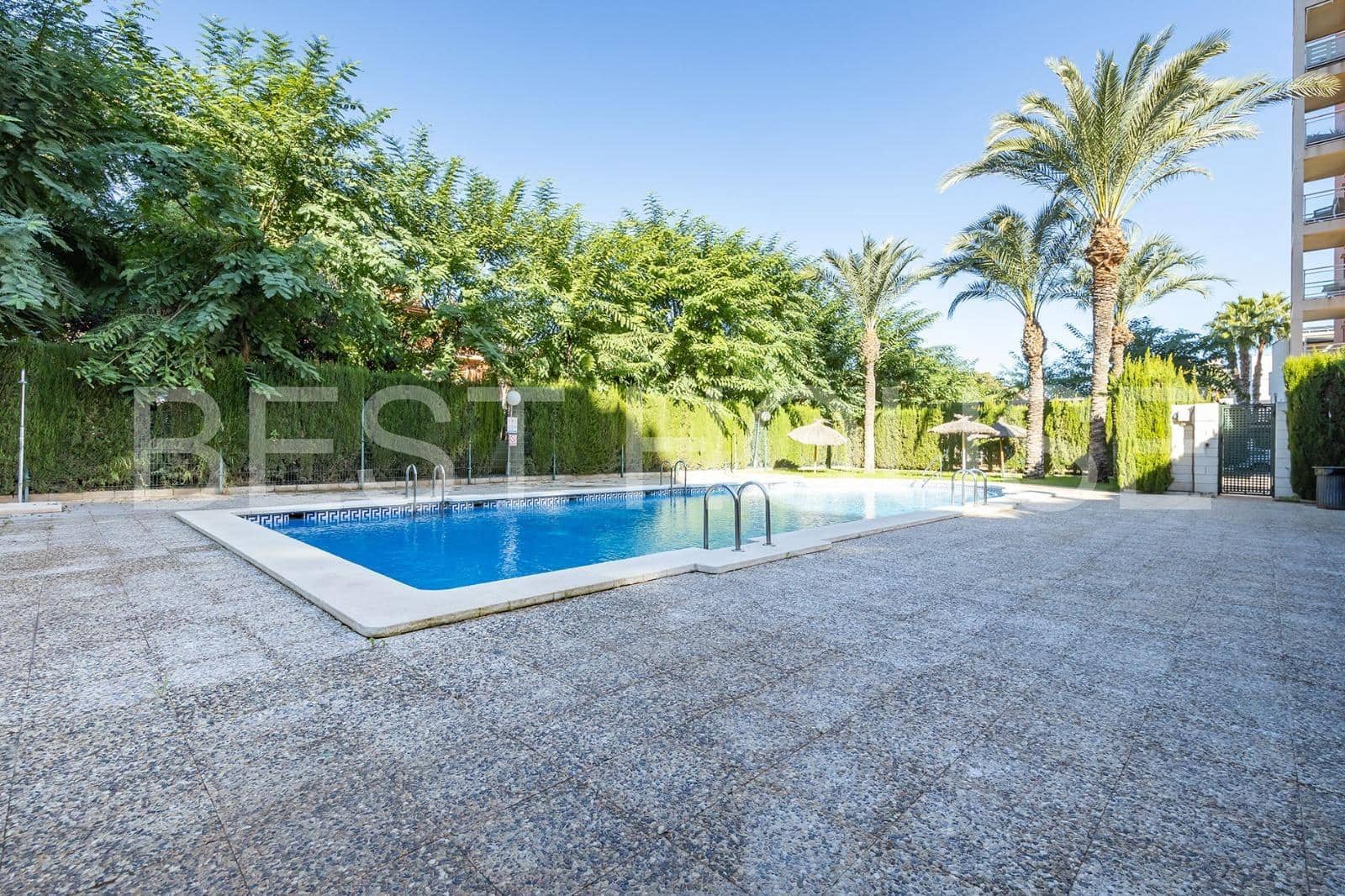 4 sovrum Lägenhet till salu i El Puntal med pool - 315 000 € (Ref: 9398671)