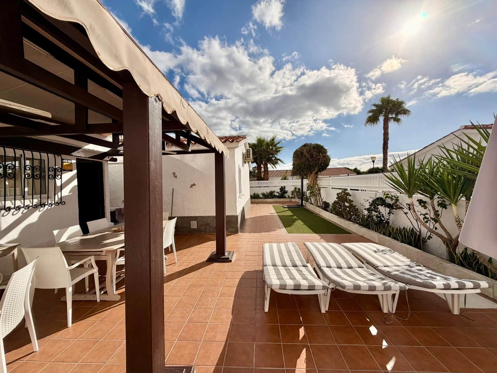 3 soverom Bungalow til salgs i Playa del Ingles med svømmebasseng - € 580 000 (Ref: 9398672)