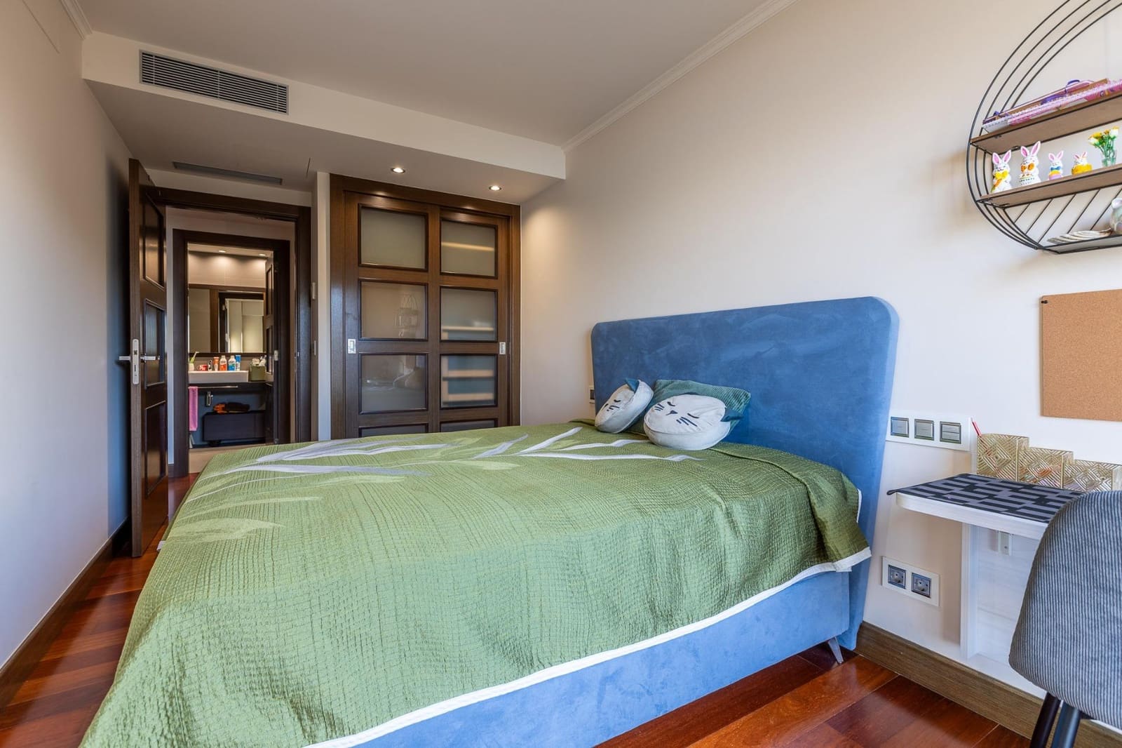 3 bedroom Flat for sale in A Coruna city with pool garage - € 1,500,000 (Ref: 9411194)