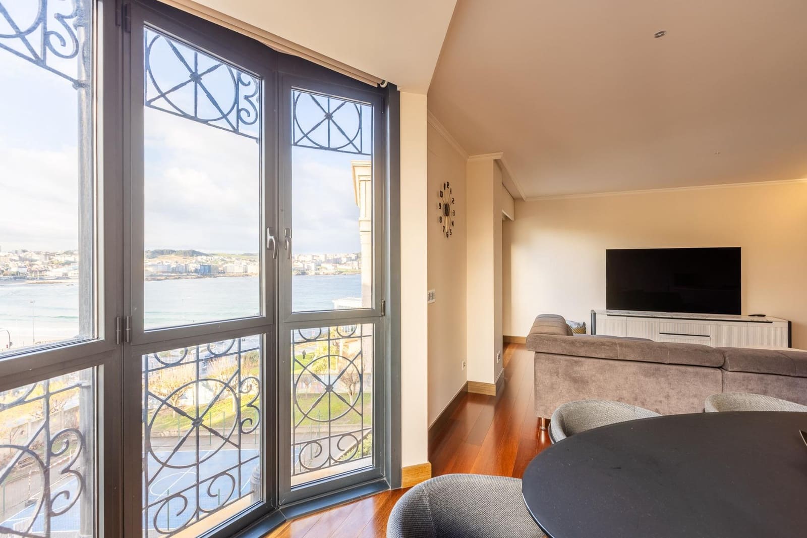3 bedroom Flat for sale in A Coruna city with pool garage - € 1,500,000 (Ref: 9411194)