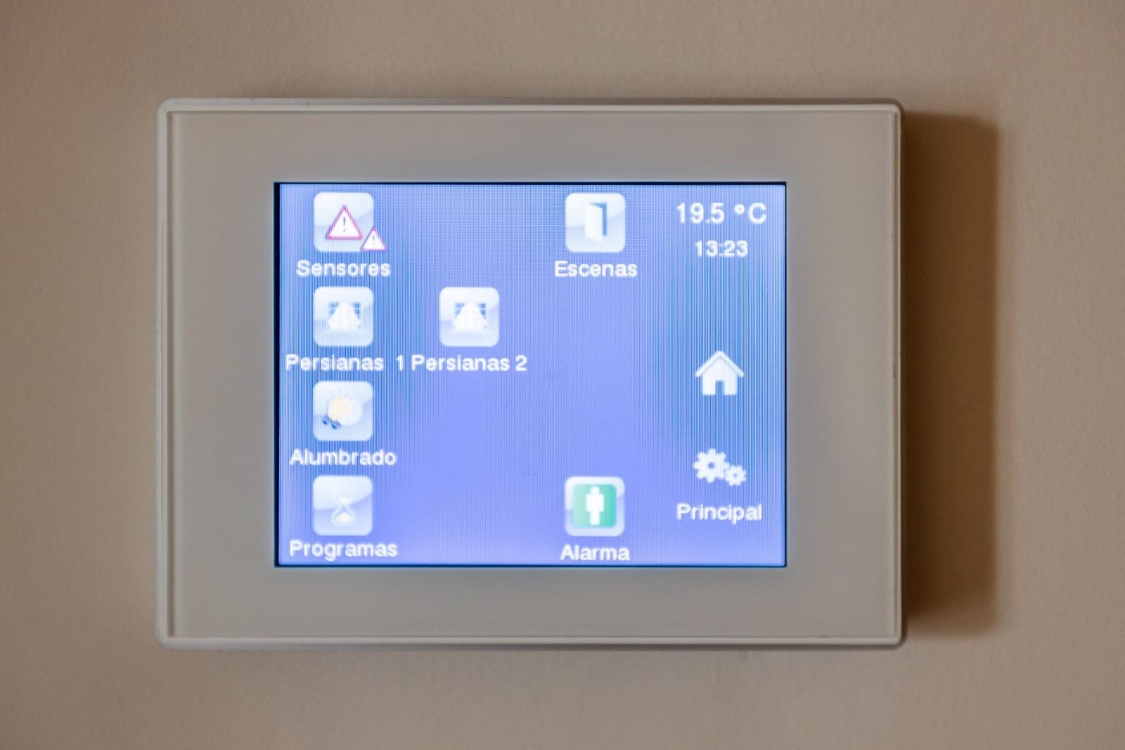 3 bedroom Flat for sale in A Coruna city with pool garage - € 1,500,000 (Ref: 9411194)