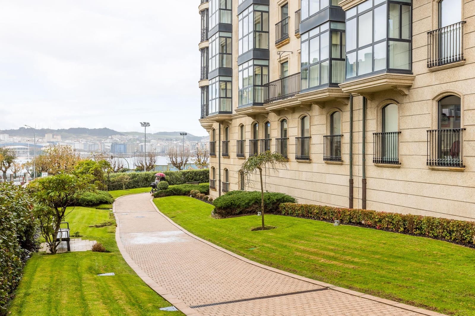 3 bedroom Flat for sale in A Coruna city with pool garage - € 1,500,000 (Ref: 9411194)