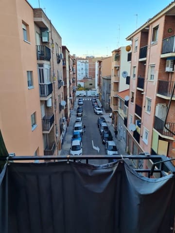 2 bedroom Apartment for sale in Zaragoza city - € 125,000 (Ref: 9413977)