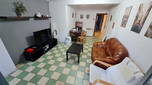 2 bedroom Apartment for sale in Zaragoza city - € 125,000 (Ref: 9413977)
