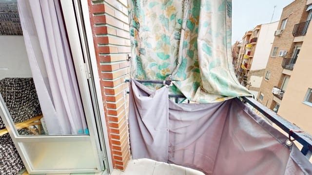 2 soveværelse Lejlighed til salg i Zaragoza by - € 114.900 (Ref: 9413977)