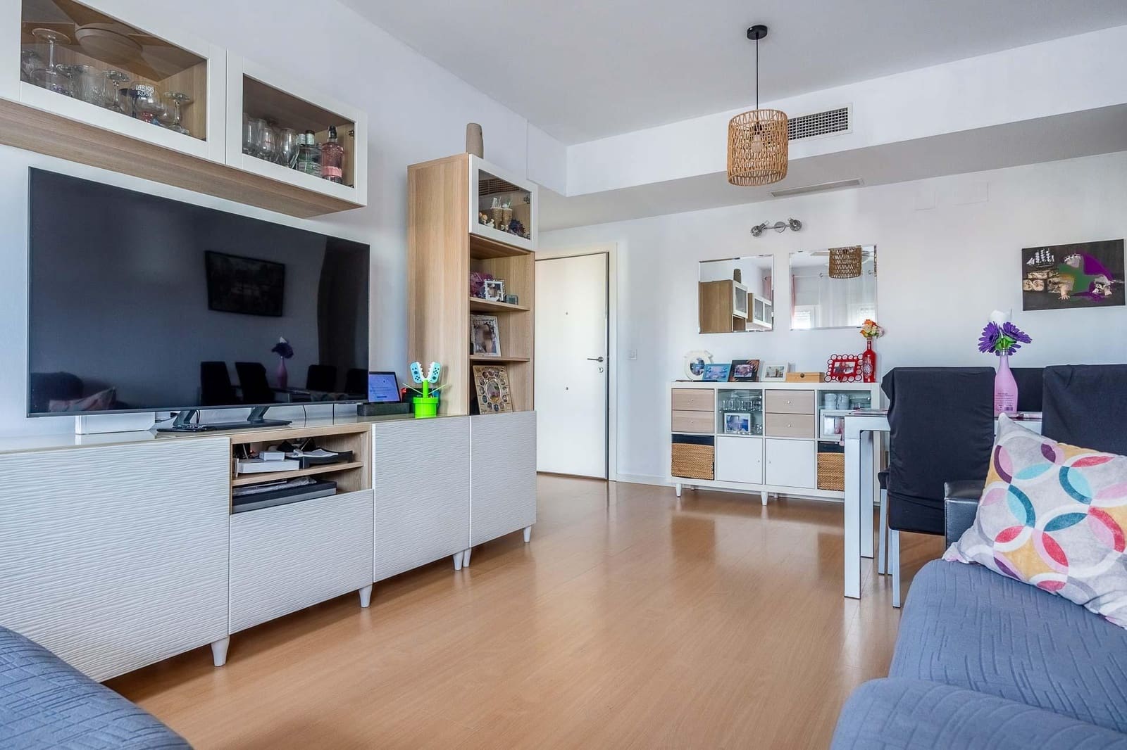 3 bedroom Flat for sale in Seville city with garage - € 199,000 (Ref: 9413978)