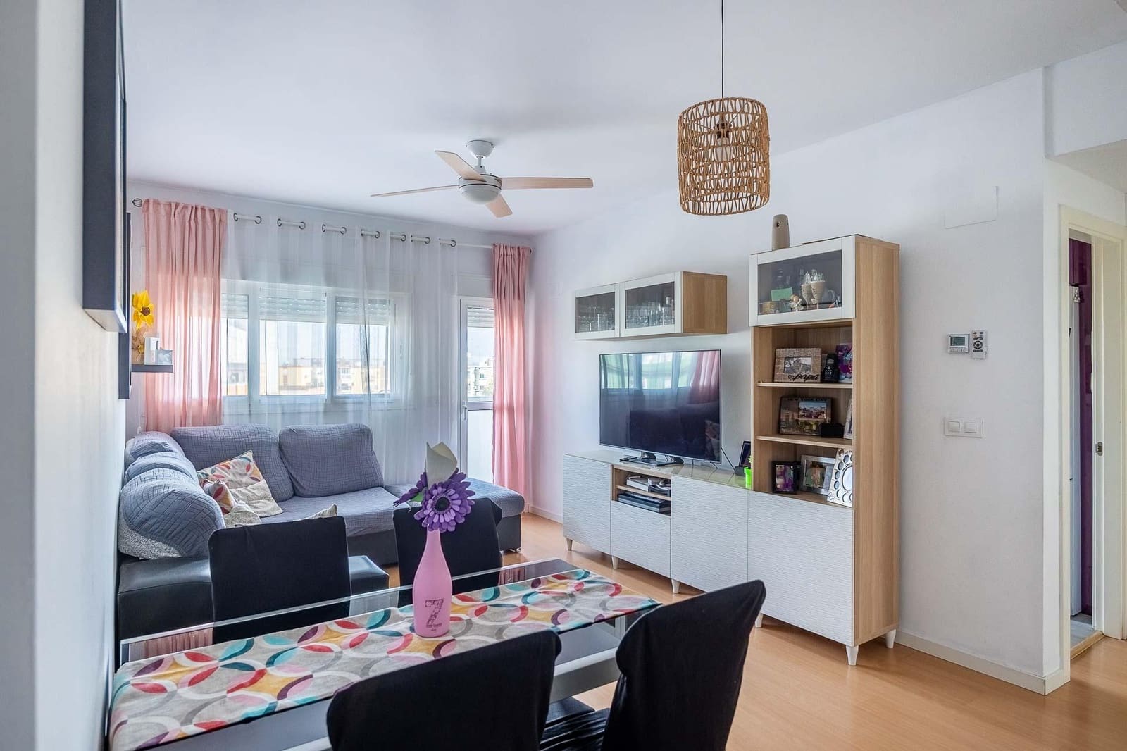 3 bedroom Flat for sale in Seville city with garage - € 199,000 (Ref: 9413978)