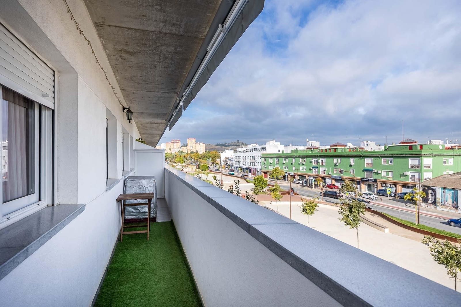 3 bedroom Flat for sale in Seville city with garage - € 199,000 (Ref: 9413978)