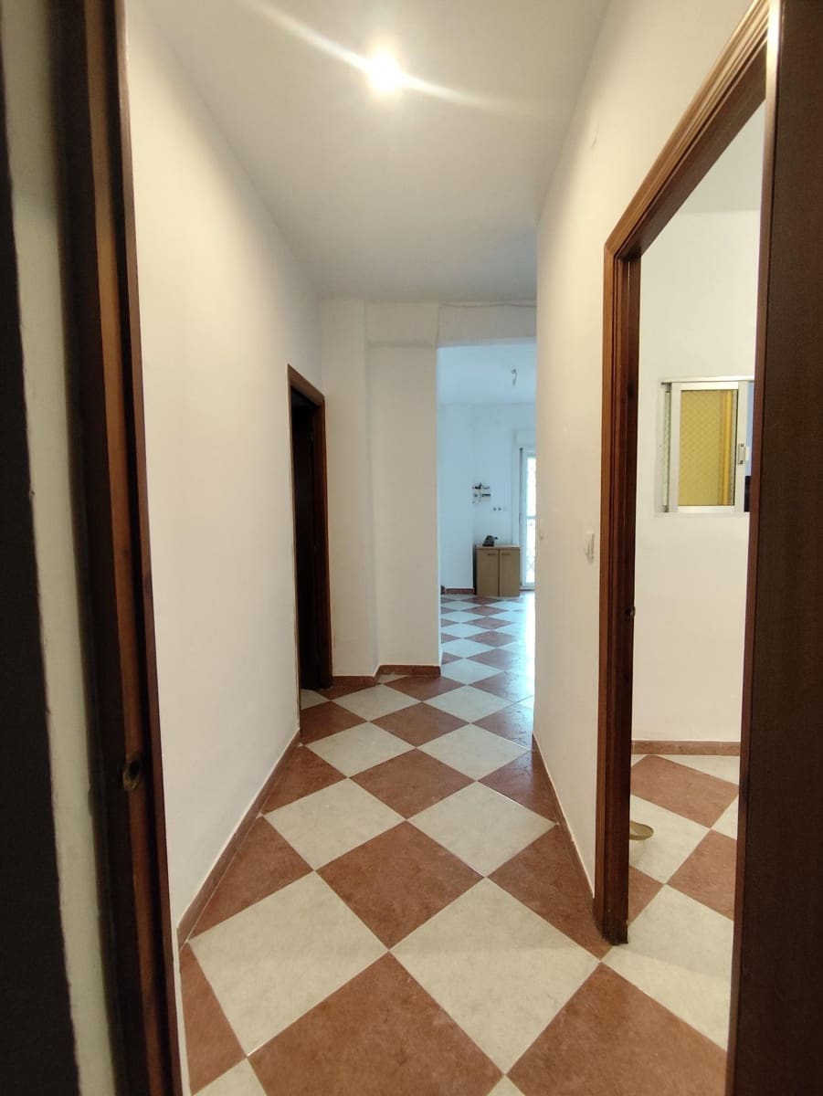 Local Comercial de 5 habitaciones en Sevilla ciudad en venta - 190.000 € (Ref: 9414287)