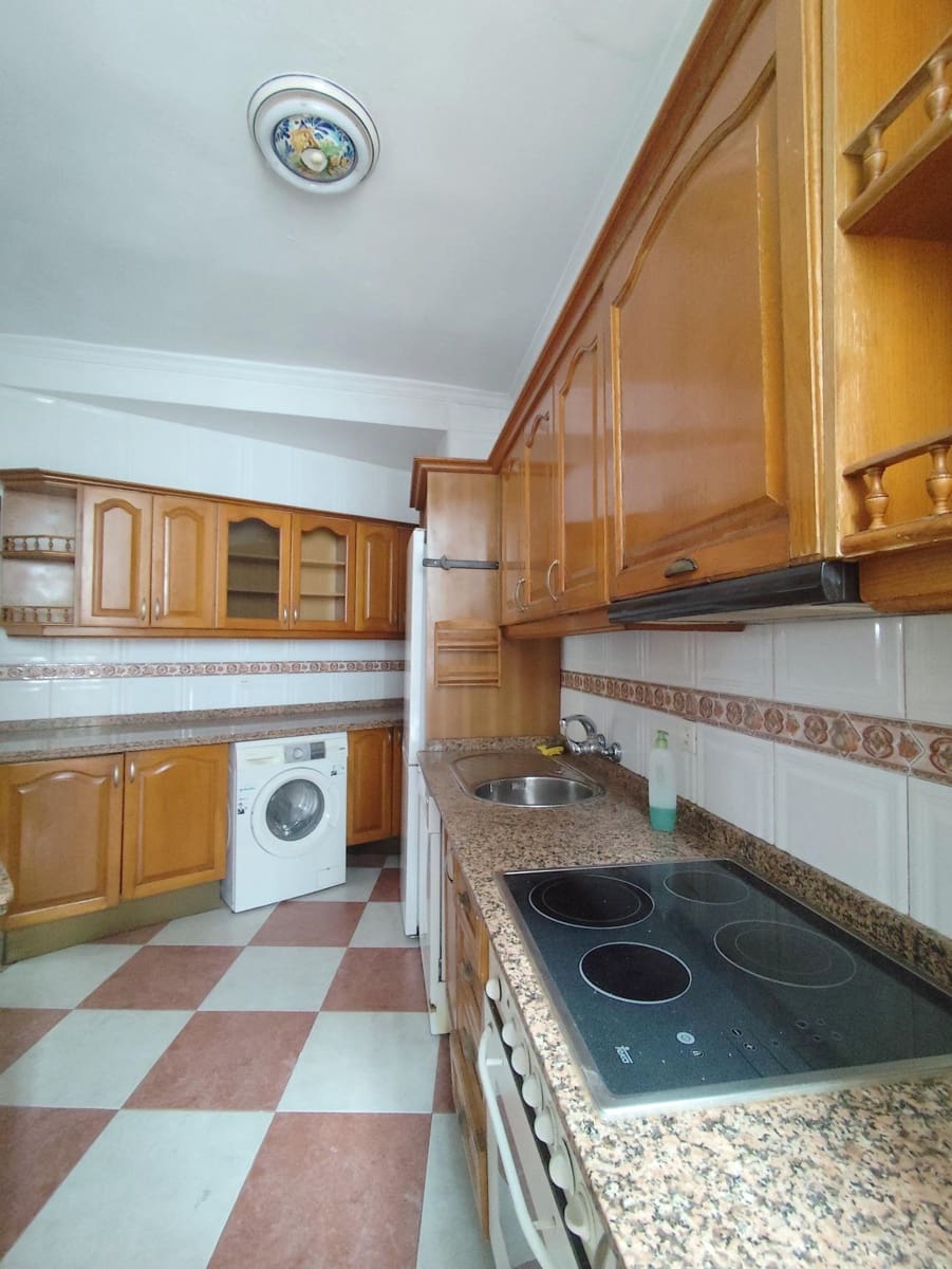 Local Comercial de 5 habitaciones en Sevilla ciudad en venta - 190.000 € (Ref: 9414287)