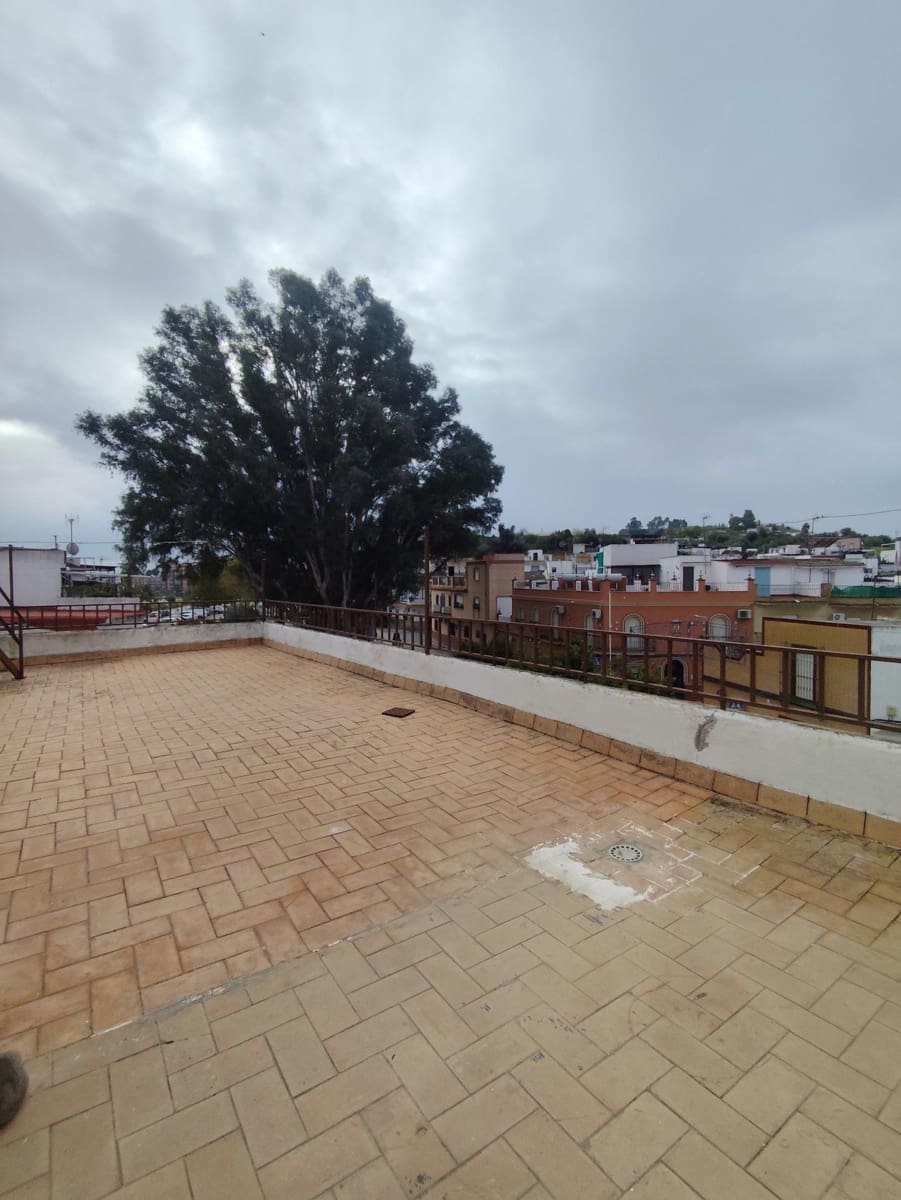 Local Comercial de 5 habitaciones en Sevilla ciudad en venta - 190.000 € (Ref: 9414287)