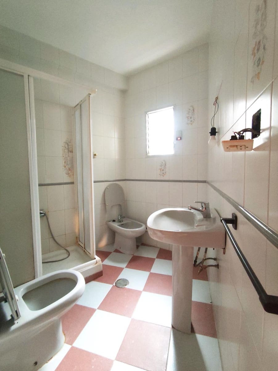 Local Comercial de 5 habitaciones en Sevilla ciudad en venta - 190.000 € (Ref: 9414287)