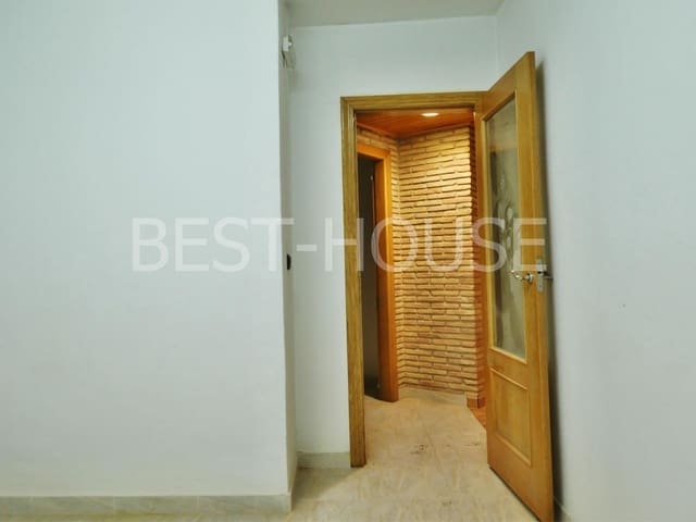 2 slaapkamer Commercieel te koop in Murcia stad - € 161.000 (Ref: 9416044)