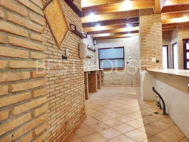 2 slaapkamer Commercieel te koop in Murcia stad - € 161.000 (Ref: 9416044)