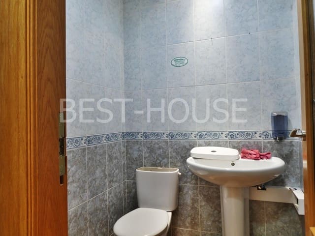 2 slaapkamer Commercieel te koop in Murcia stad - € 161.000 (Ref: 9416044)