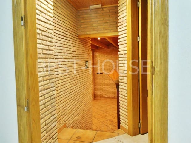 2 slaapkamer Commercieel te koop in Murcia stad - € 161.000 (Ref: 9416044)