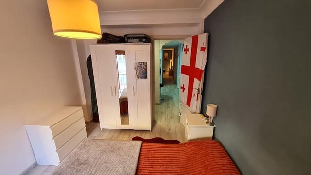 3 bedroom Flat for sale in Zaragoza city - € 155,000 (Ref: 9419595)