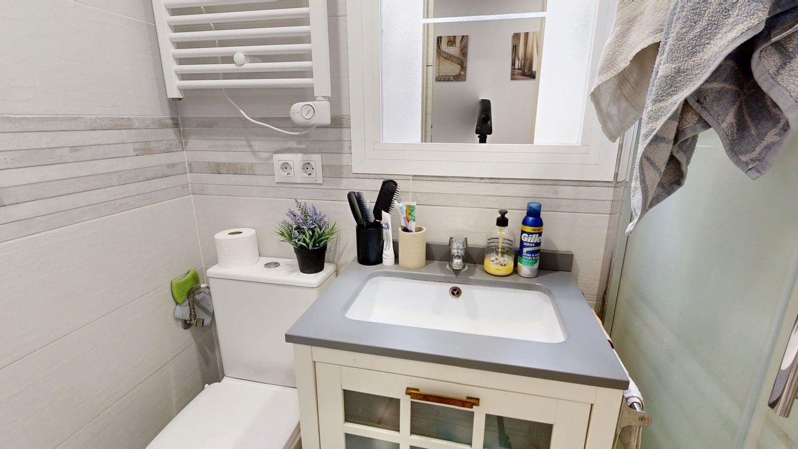 3 bedroom Flat for sale in Zaragoza city - € 135,000 (Ref: 9419595)